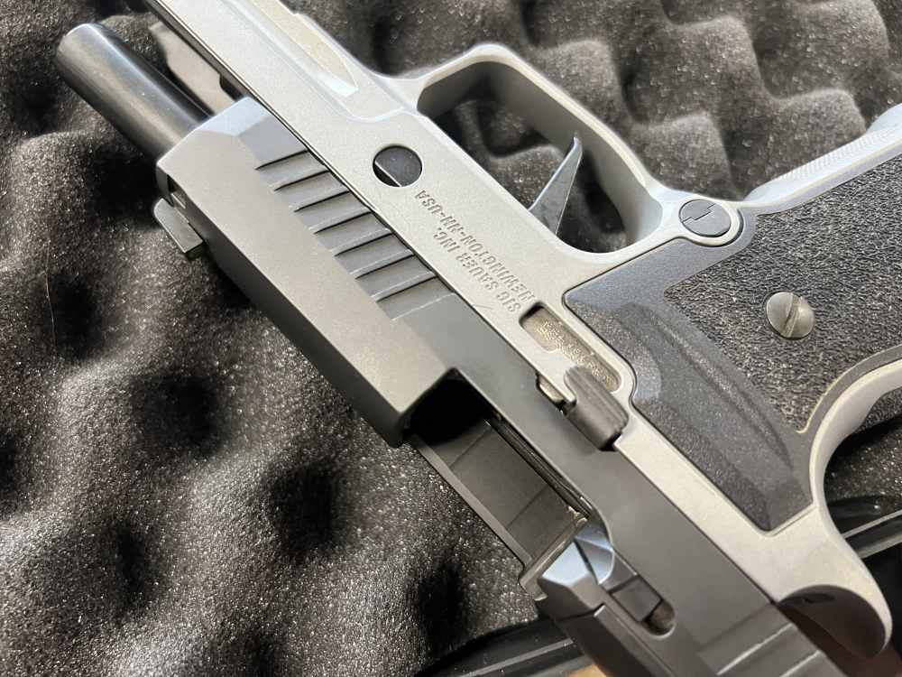Sig Sauer P320 AXG Carry 9mm Pistol 3.90" 17rds 320AXGCA-9-RTXR3-R2-img-9