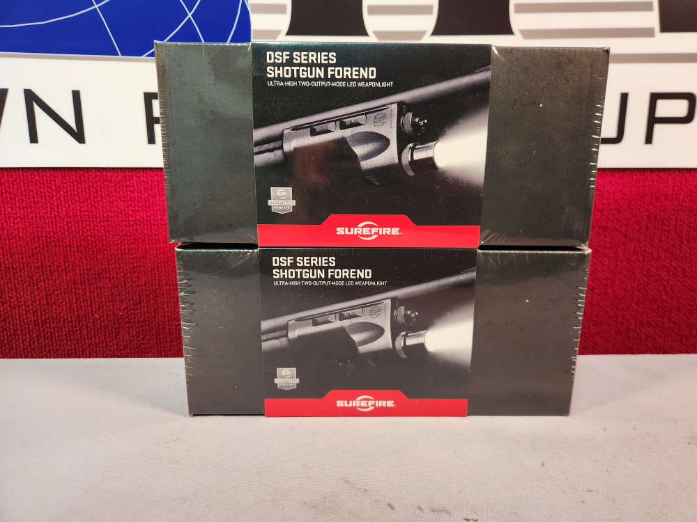 *TWO* SUREFIRE DSF SERIES REMINGTON 870 LED WEAPONLIGHT NEW! PENNY AUCTION!-img-0