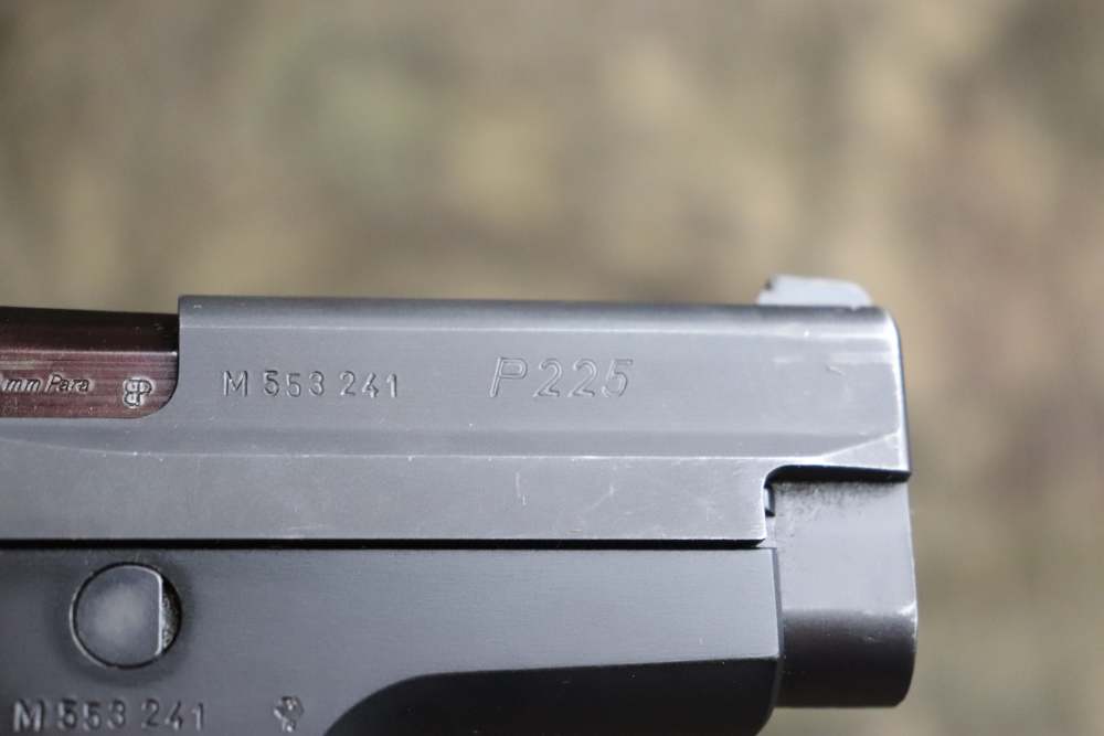 Solothurn Swiss Police Sig P225 9mm semi auto 3.75" 2 mags penny start-img-17