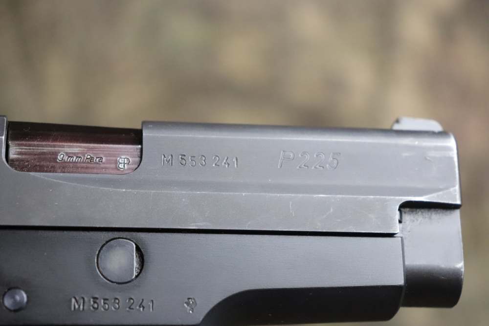 Solothurn Swiss Police Sig P225 9mm semi auto 3.75" 2 mags penny start-img-18