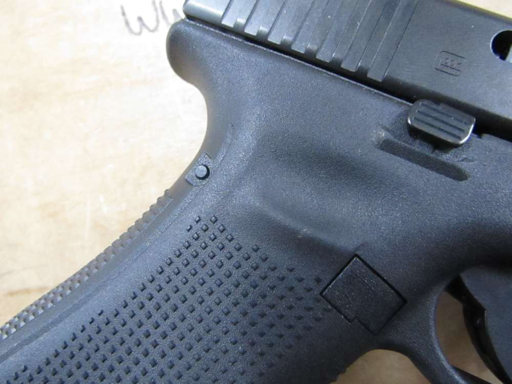 Glock G22 Gen 5 .40 S&W Semiauto Pistol-img-10