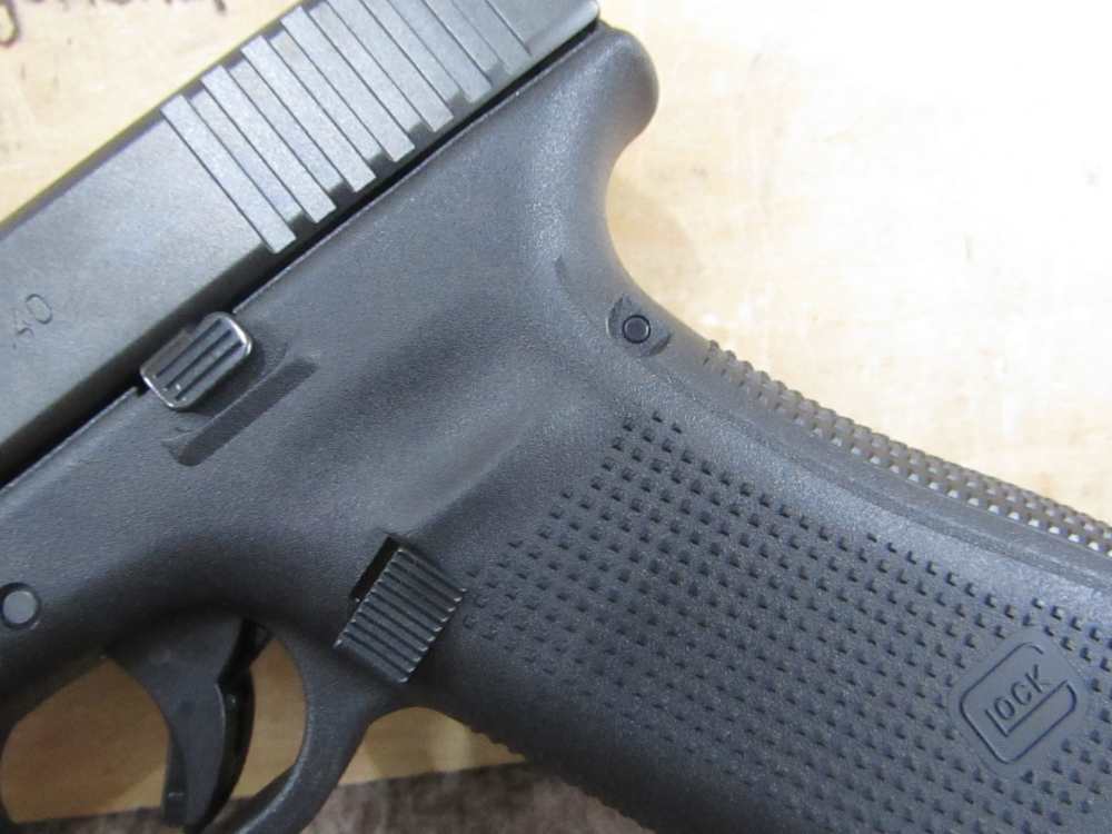 Glock G22 Gen 5 .40 S&W Semiauto Pistol-img-2