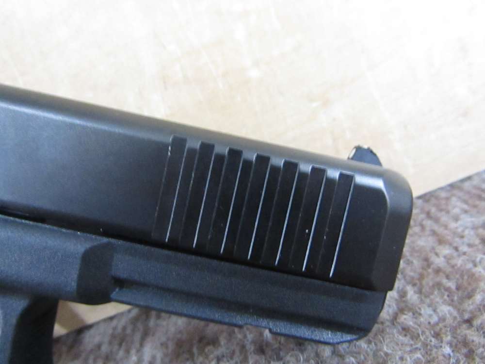 Glock G22 Gen 5 .40 S&W Semiauto Pistol-img-15