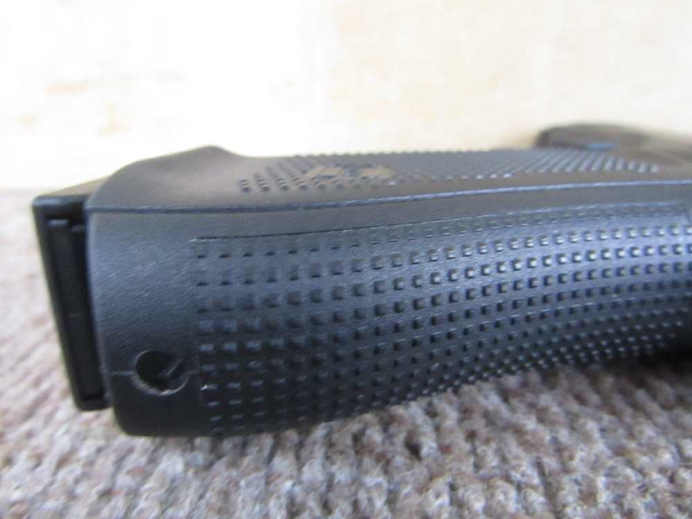Glock G22 Gen 5 .40 S&W Semiauto Pistol-img-24