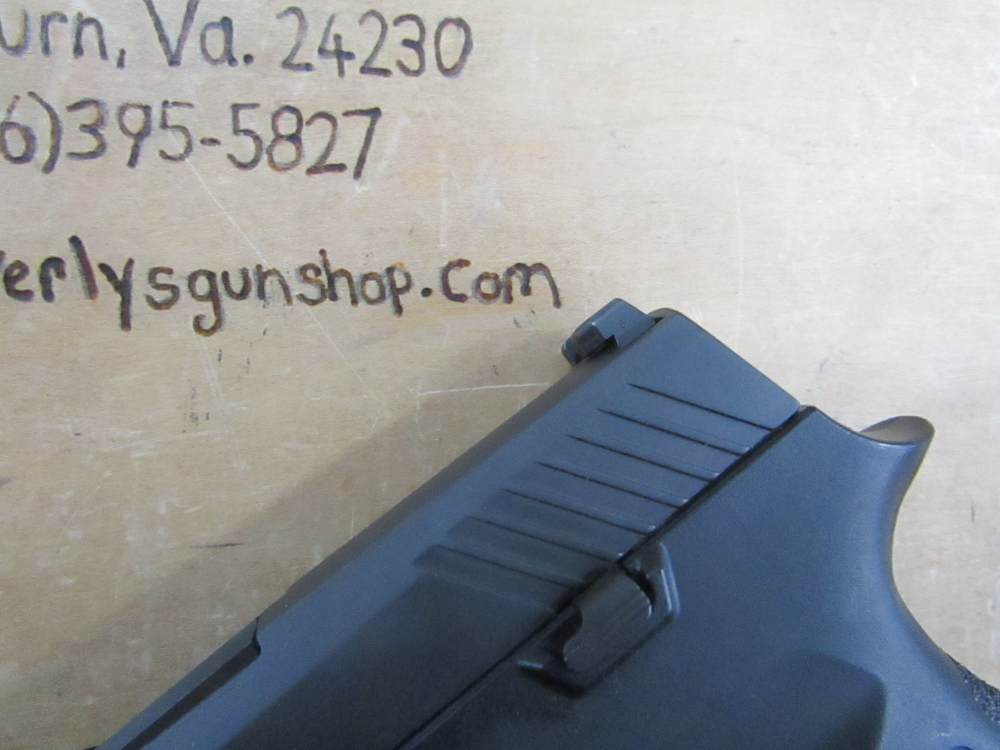 Sig Sauer P320 9mm Semi Auto Pistol 4" Barrel Black-img-5
