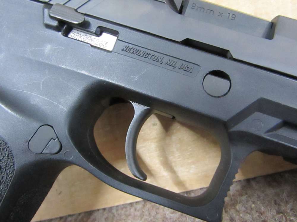 Sig Sauer P320 9mm Semi Auto Pistol 4" Barrel Black-img-10