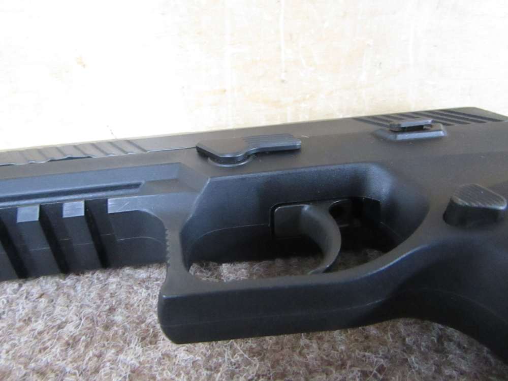 Sig Sauer P320 9mm Semi Auto Pistol 4" Barrel Black-img-19