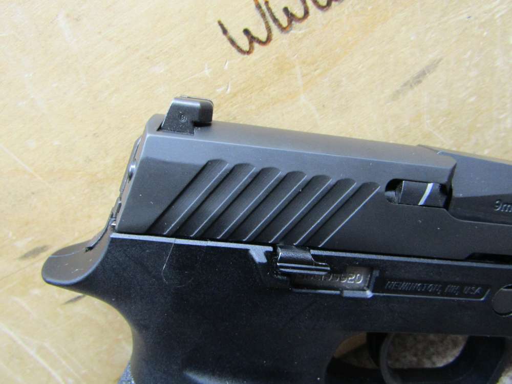 Sig Sauer P320 Carry 9mm 3.9" 17+1 Semi Auto Pistol-img-12