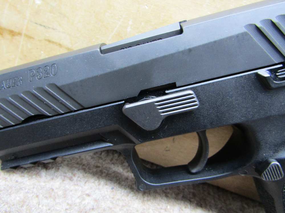Sig Sauer P320 Carry 9mm 3.9" 17+1 Semi Auto Pistol-img-6