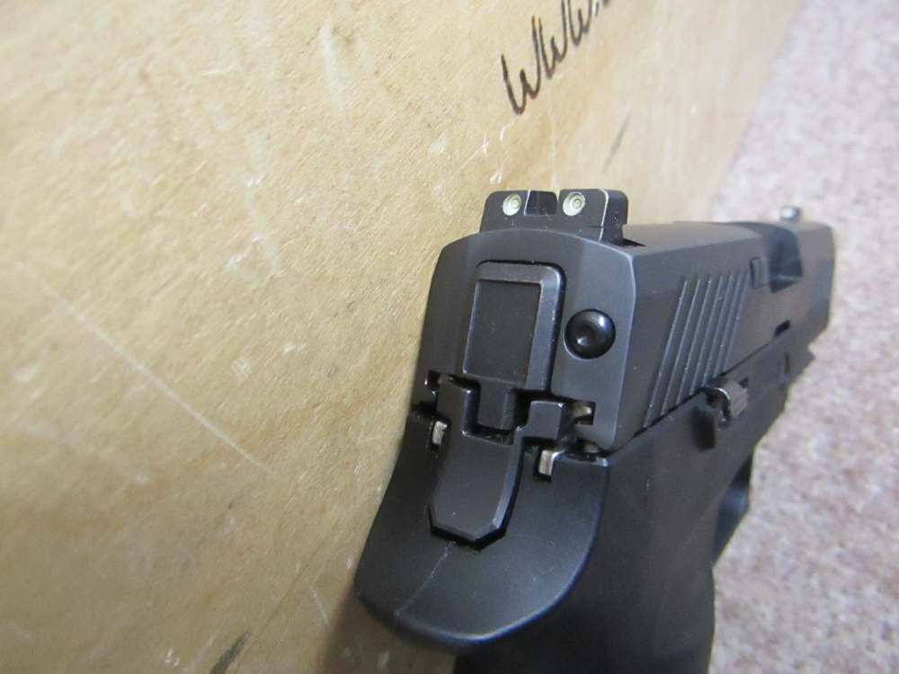 Sig Sauer P320 Carry 9mm 3.9" 17+1 Semi Auto Pistol-img-15