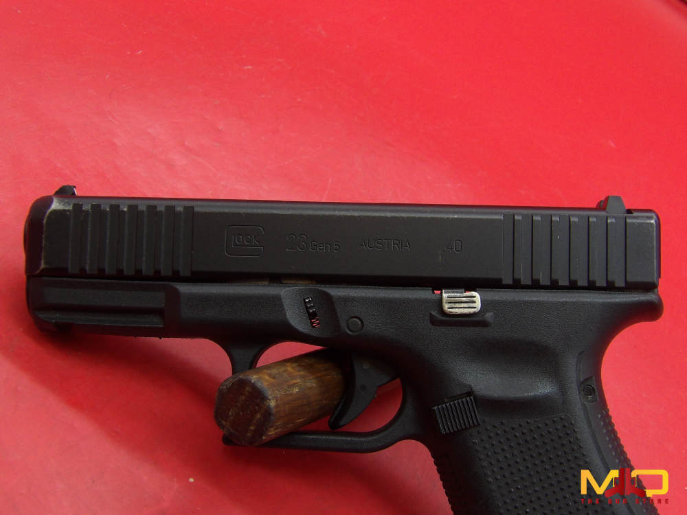 Glock G23 Gen5 40 S&W Very Good Condition Penny Start!-img-2
