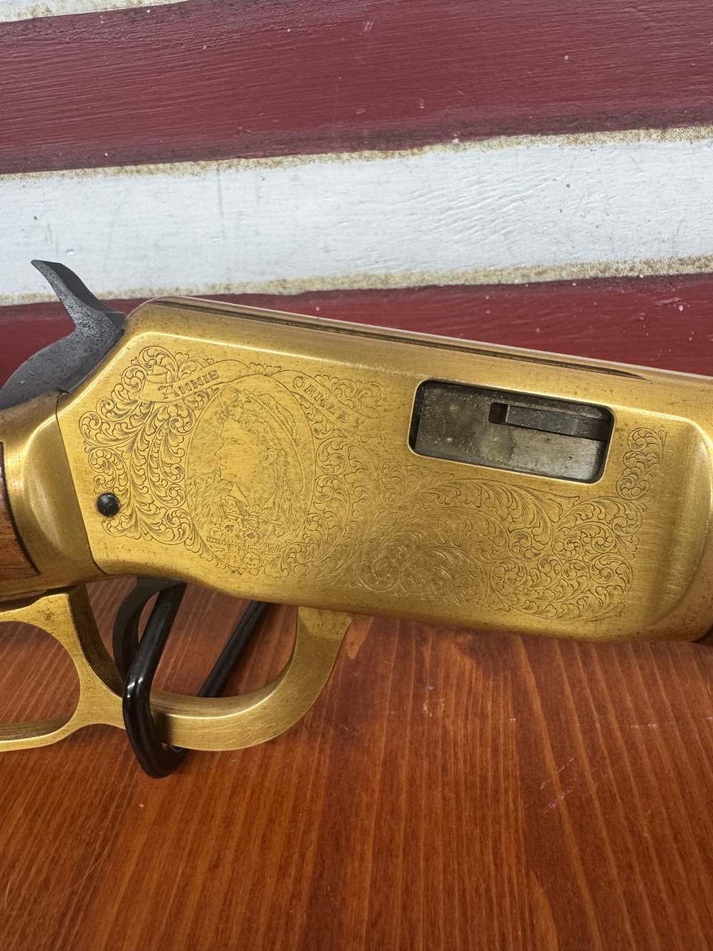 Winchester 9422 XTR Annie Oakley Commemorative .22 LR Lever Action Rifle -img-7