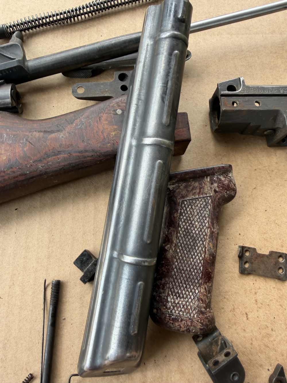 WOW! RARE! BAKELITE DONG ROMANIA BATTLEFIELD AK47 PARTS KIT 7.62 MATCHING-img-55