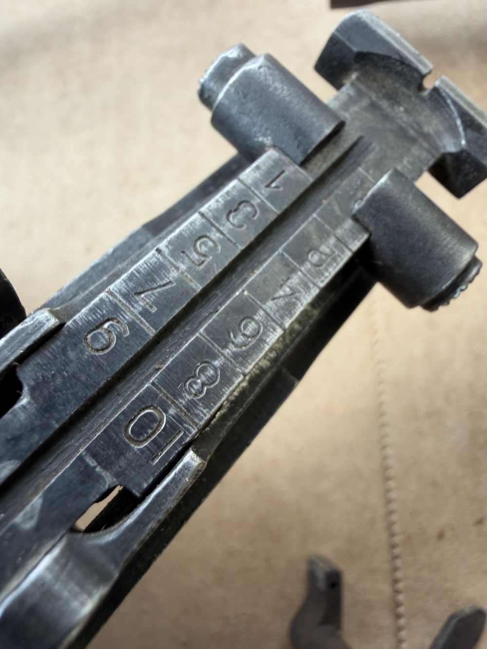 WOW! RARE! BAKELITE DONG ROMANIA BATTLEFIELD AK47 PARTS KIT 7.62 MATCHING-img-56