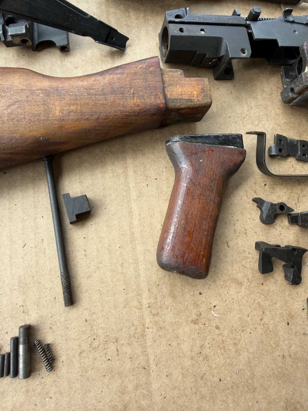 CLEAN PALM SWELL HANDGUARDS 1963 ROMANIAN HARDWOOD BLUED AKM KIT 7.62x39-img-5