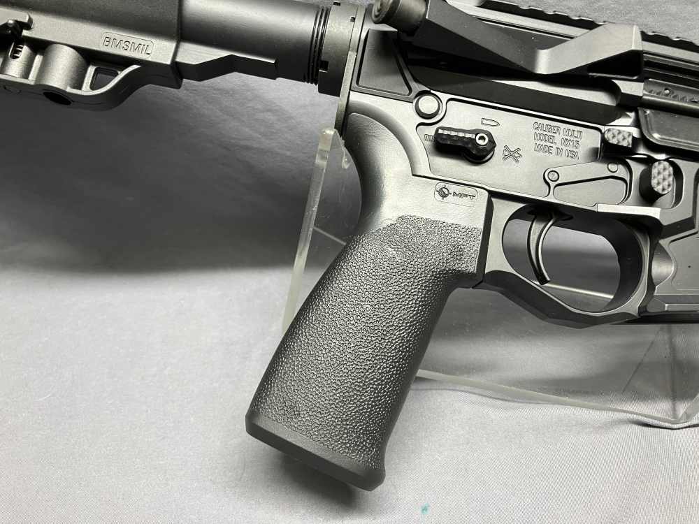 Seekins Precision NX15 - 5.56 Semi-Auto Rifle w/ Case & 30-Round Magazine-img-5