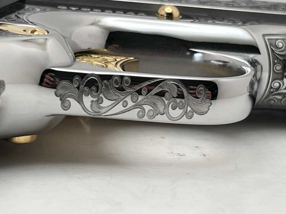WOW FACTOR. NIB.  COLT SUPER 38 scroll engraved gold accents -img-30