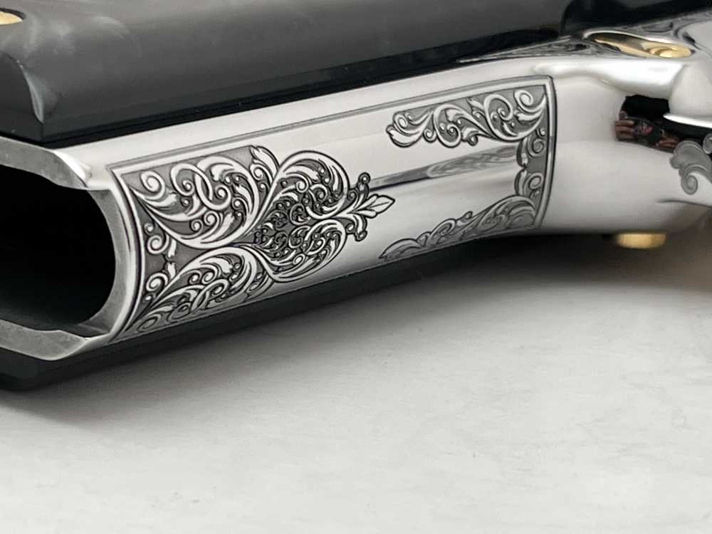 WOW FACTOR. NIB.  COLT SUPER 38 scroll engraved gold accents -img-29