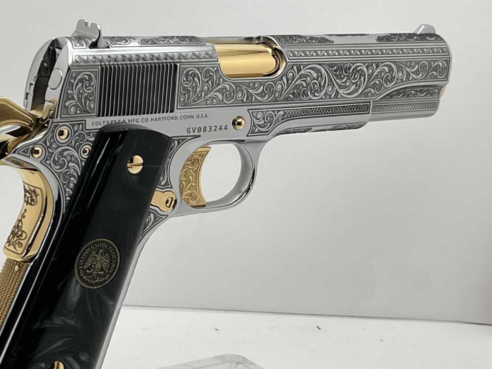 WOW FACTOR. NIB.  COLT SUPER 38 scroll engraved gold accents -img-20