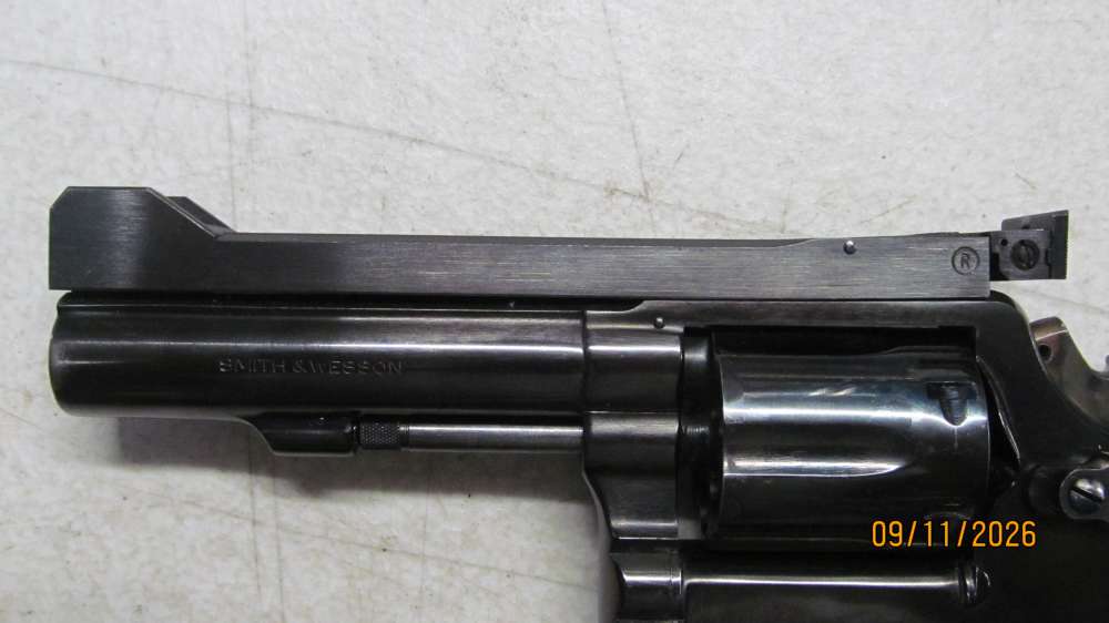 Smith & Wesson Model 10 .38 Special-img-5