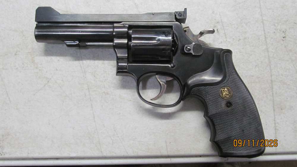 Smith & Wesson Model 10 .38 Special-img-0