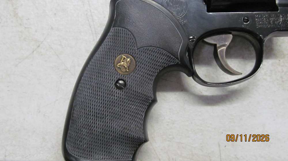 Smith & Wesson Model 10 .38 Special-img-3