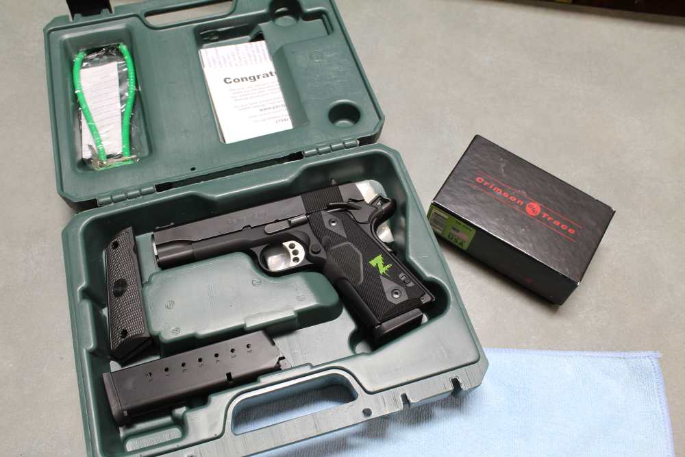 Para-USA Expert Commander in 45ACP, Unfired with CT LG0401z red laser grips-img-0