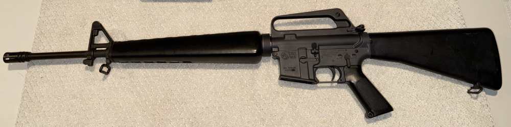 Colt M16 20” excellent condition with additional 14.5” upper-img-1