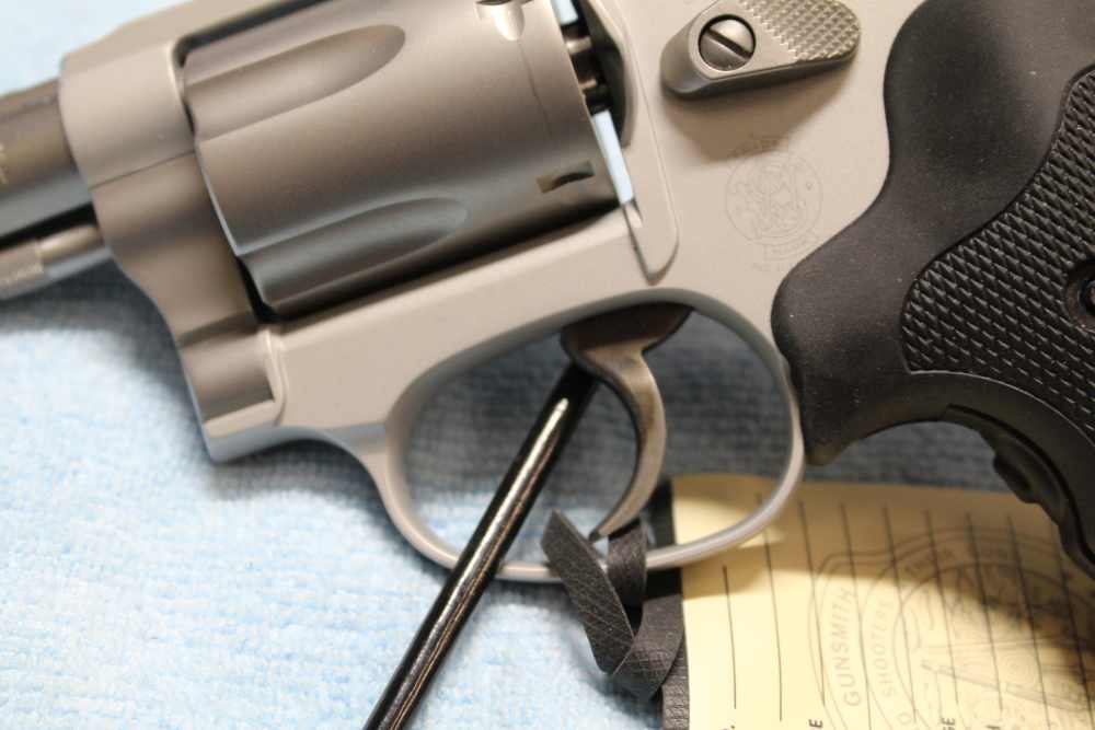 Smith & Wesson 637-2 Airweight .38 Special +P, Crimson Trace Grips New -img-4