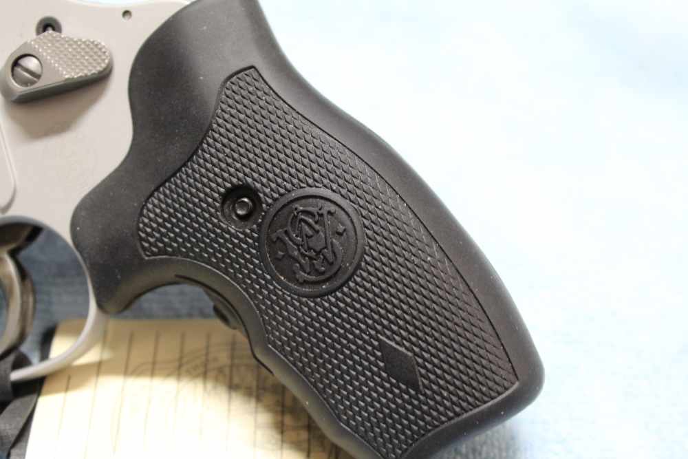 Smith & Wesson 637-2 Airweight .38 Special +P, Crimson Trace Grips New -img-5