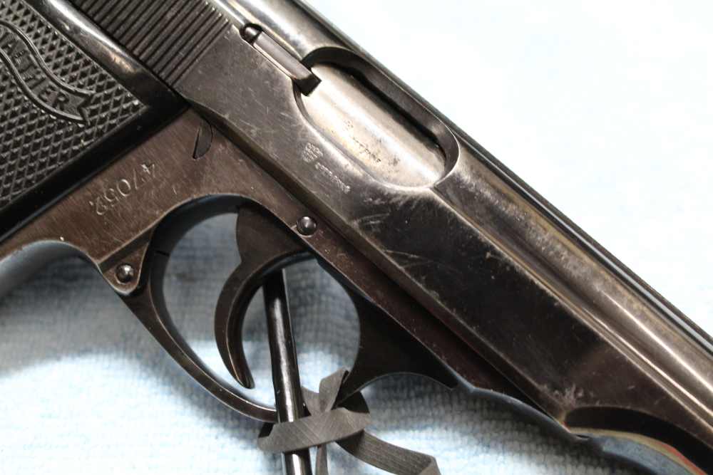 Walther PP in 7.65mm (.32 ACP), with leather holster-img-4