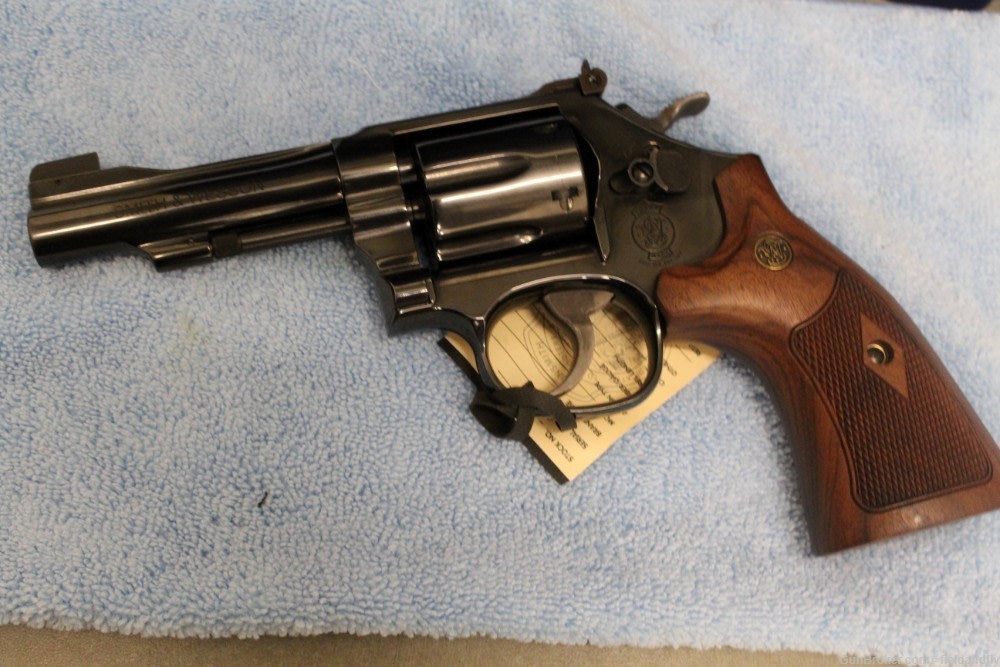 Smith & Wesson Model 48-7 revolver in .22 MRF CTG (.22 Magnum) 4-inch-img-16