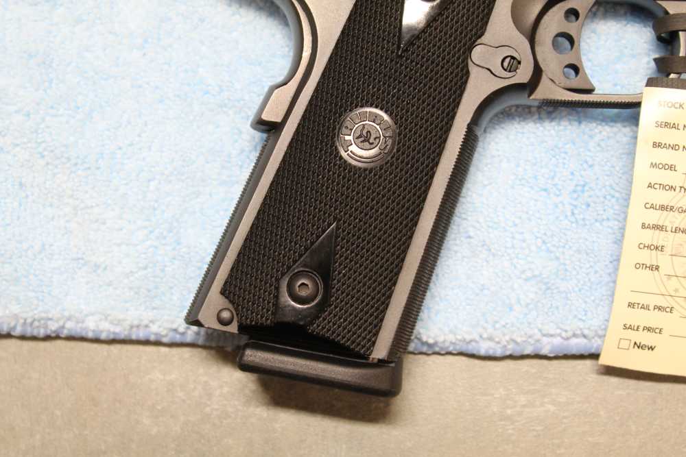 Taurus PT 1911 in .45 ACP, Excellent Condition, Factory Box, 2 magazines-img-6