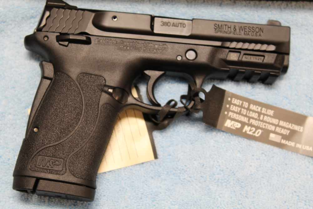 Smith & Wesson M&P380 Shield EZ M2.0 with Thumb Safety New Condition-img-1