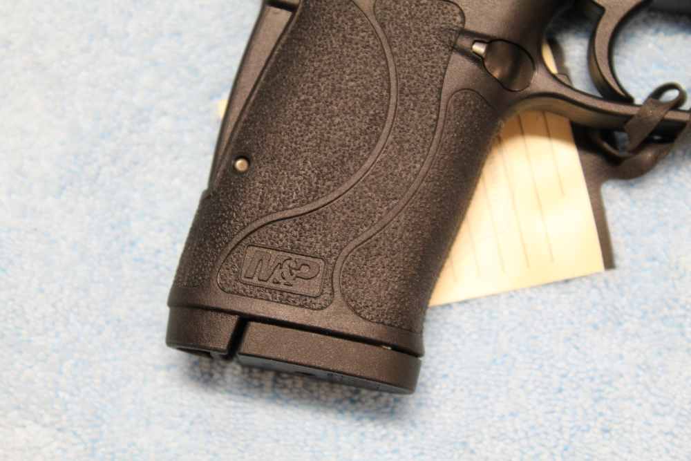 Smith & Wesson M&P380 Shield EZ M2.0 with Thumb Safety New Condition-img-2