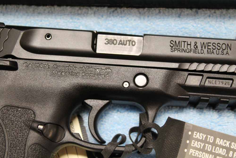 Smith & Wesson M&P380 Shield EZ M2.0 with Thumb Safety New Condition-img-4