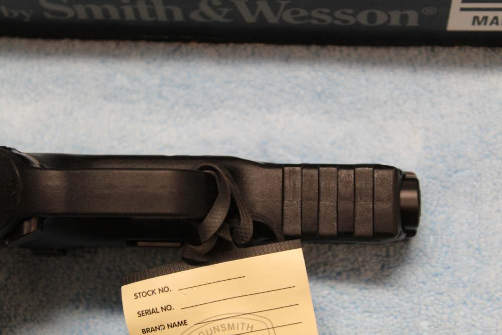 Smith & Wesson M&P380 Shield EZ M2.0 with Thumb Safety New Condition-img-9