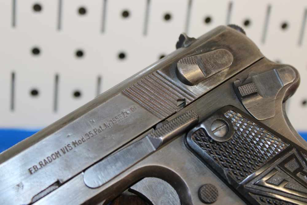 FB Radom VIS 35 (Type II - 3 Lever) - 9mm Luger - German - WaA140 - 1943-img-8