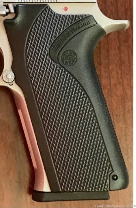 New S&W Factory OEM Grips For: 5906 4006  5903 5946 5904 4003 *BEWARE*-img-0
