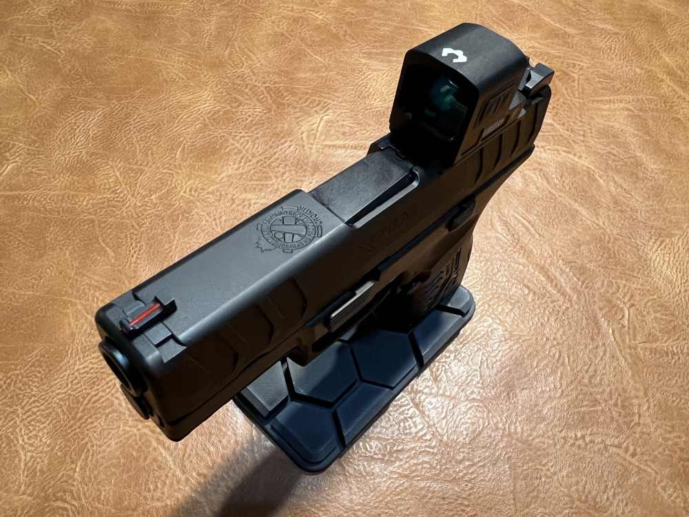 10mm Springfield XD-M Elite OSP Compact w/ Enclosed Green Dot and Ext Mag-img-12