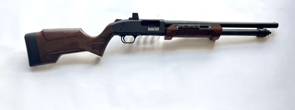 Mossberg 590S 12 Gauge – WOOX Furniture – Holosun EPS Green MRS-img-0