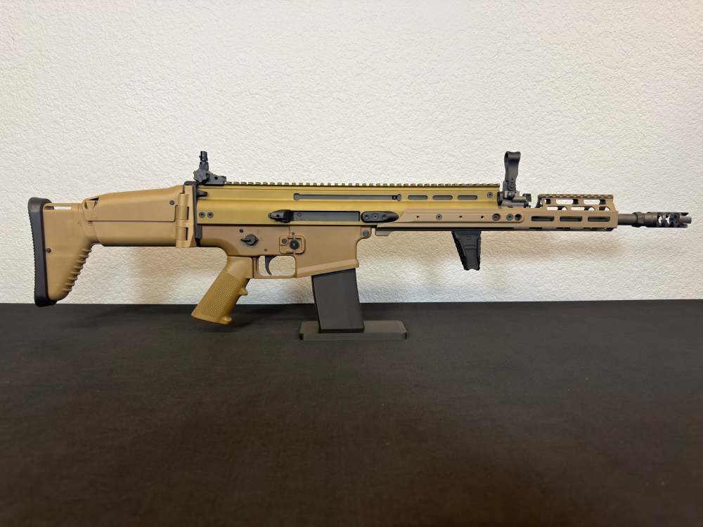 LIKE NEW SCAR 17S 7.62 NATO FDE (MREX Handguard +4 Mags)-img-8