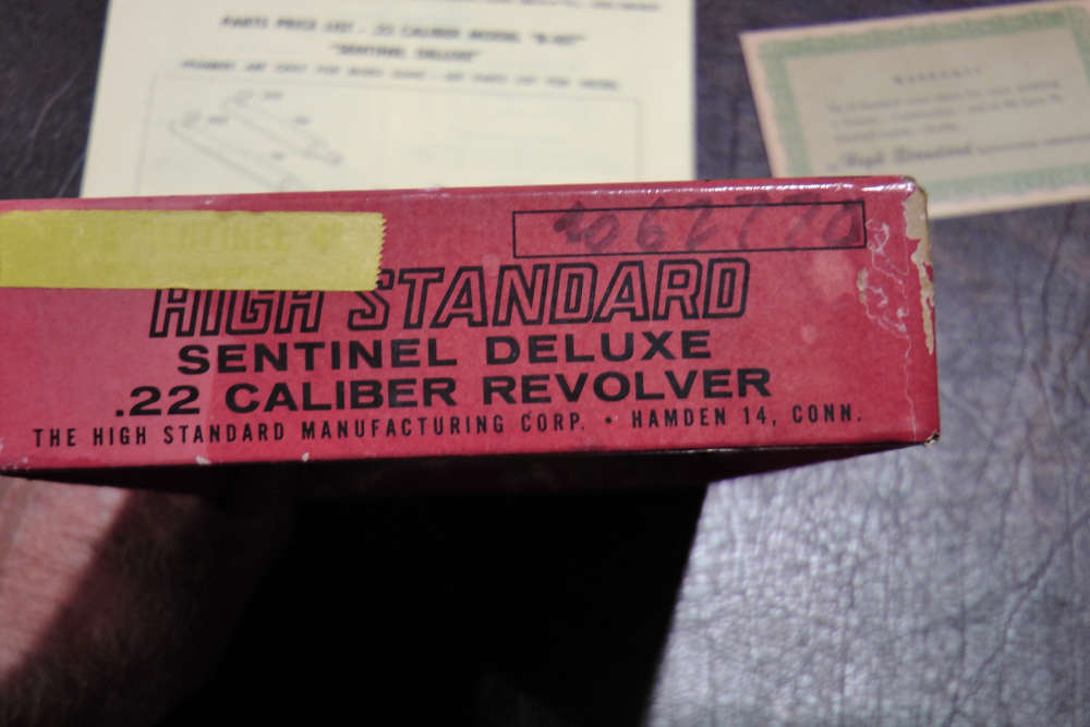 High Standard Sentinel Deluxe 4" Nickel exc possibly unfired -img-2