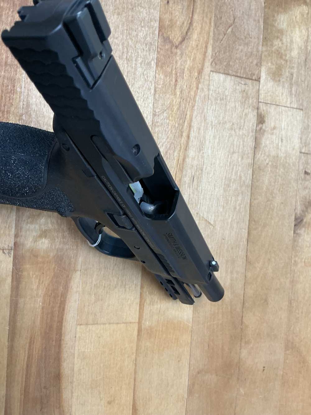 Smith and Wesson MP9 M2.0, 9x19-img-4