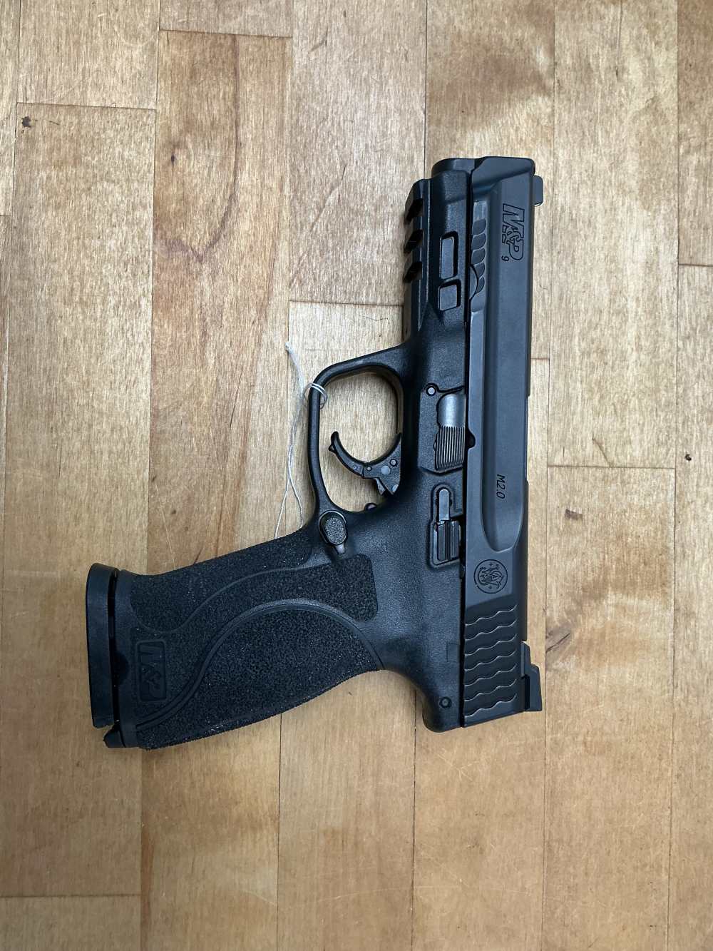 Smith and Wesson MP9 M2.0, 9x19-img-0