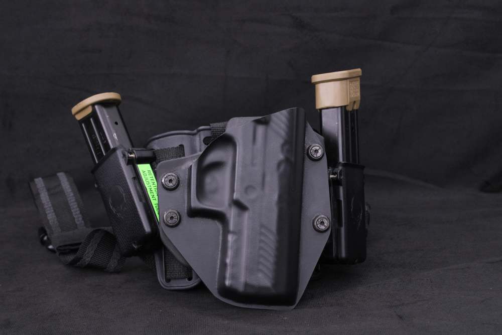 Alien Gear SIG P320 Drop Leg Thigh Holster Rig w/ 21rd & 17rd Magazines-img-1