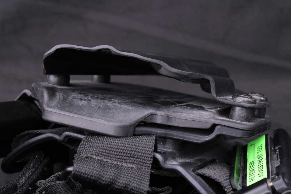 Alien Gear SIG P320 Drop Leg Thigh Holster Rig w/ 21rd & 17rd Magazines-img-8