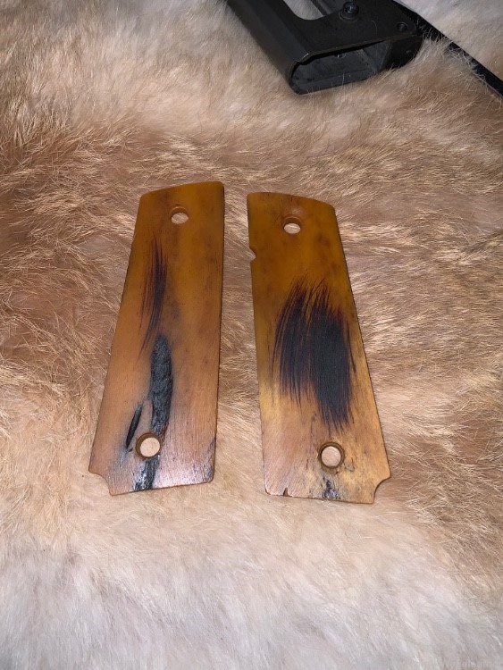 1911 Grips, Snake Jigged Camel Bone, Amber color, full size grips (GB114)-img-7