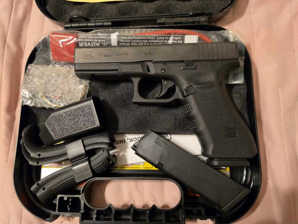 Glock 17 Gen 4 9x19mm 15 years September 11 Commemorative never fired-img-0