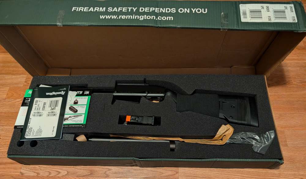 Remington 870 DM Pump Action 12 Gauge Shotgun-img-8